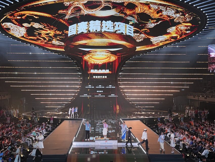 系统操作, 陈彦兵, 艺技术
